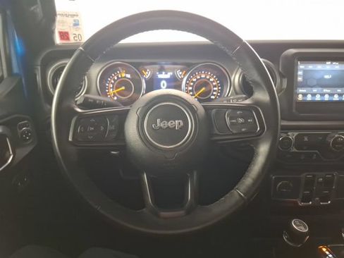 Used 2022 Jeep Gladiator Sport AWD/4WD image 18