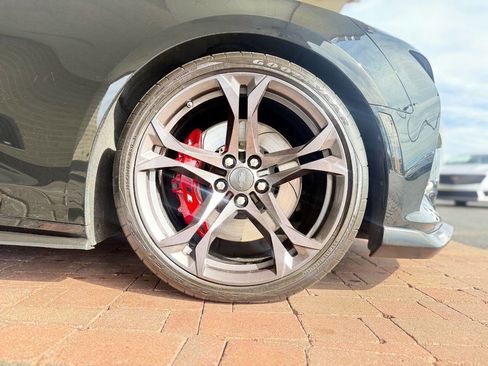 Used 2018 Chevrolet Camaro SS image 20