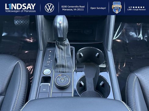 Used 2022 Volkswagen Atlas Cross Sport SE w/ Black Wheel Package image 17