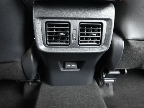 Certified 2024 Toyota Venza Limited image 13