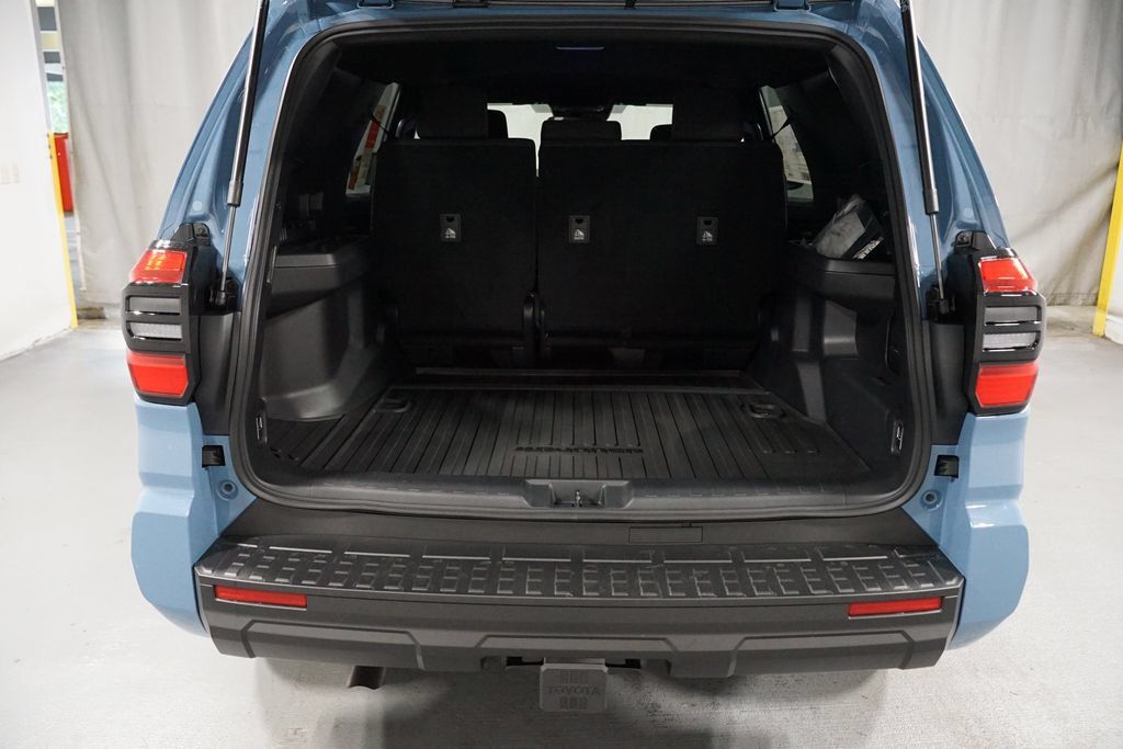 New 2026 Toyota 4Runner SR5 AWD/4WD image 35