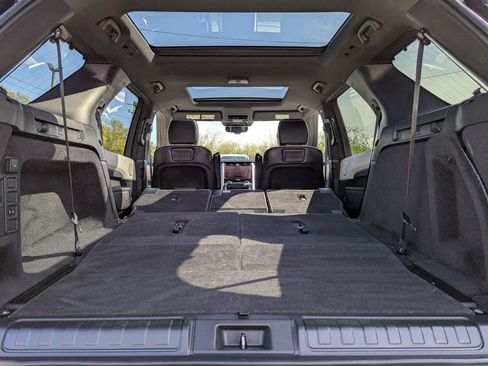 Used 2022 Land Rover Discovery S R-Dynamic AWD/4WD image 48