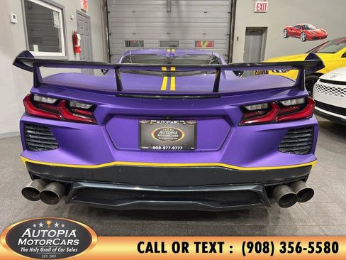 Used 2020 Chevrolet Corvette Stingray Premium Cpe w/ 3LT Preferred Equipment Group image 4