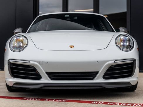 Certified 2018 Porsche 911 Carrera T RWD image 8