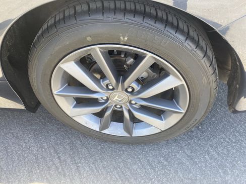 Used 2019 Honda Civic EX image 19