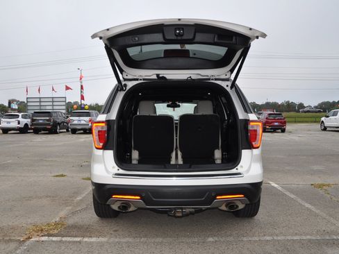Used 2018 Ford Explorer Limited w/ Equipment Group 301A image 23