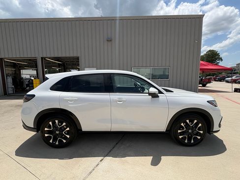 Certified 2026 Honda HR-V EX-L image 9