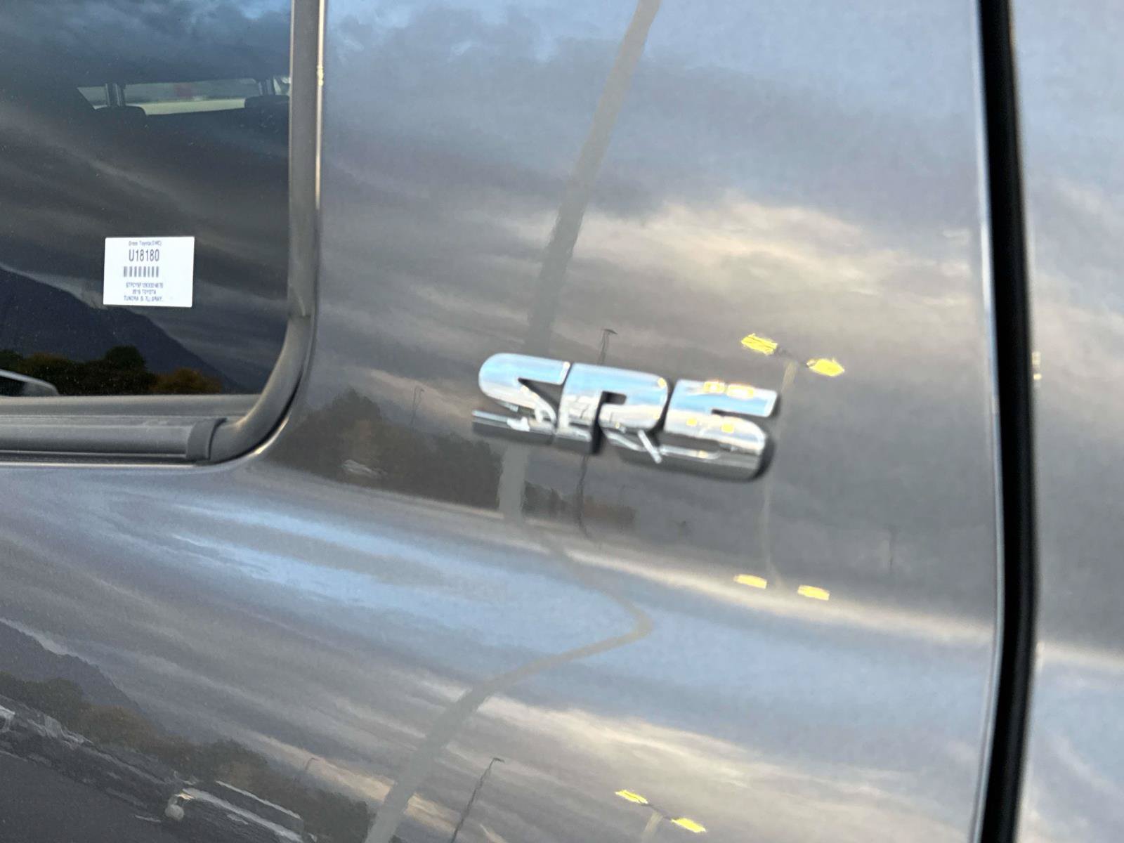 Used 2019 Toyota Tundra SR5 w/ SR5 Upgrade Package AWD/4WD image 16