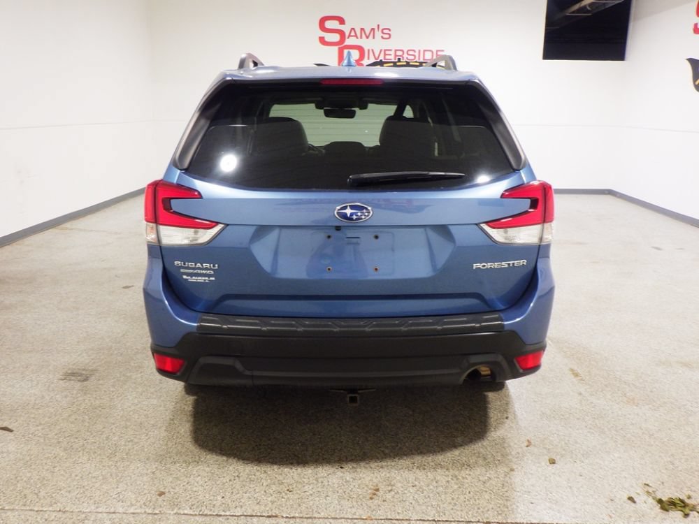 Used 2019 Subaru Forester Premium w/ All-Weather Package AWD/4WD image 3