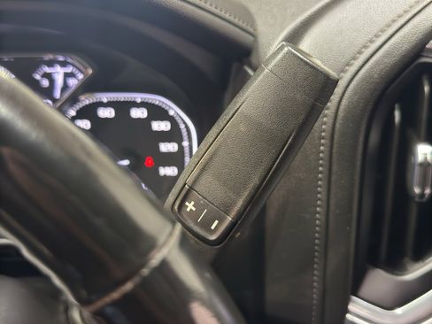 Used 2023 GMC Sierra 3500 SLT w/ SLT Convenience Package image 29