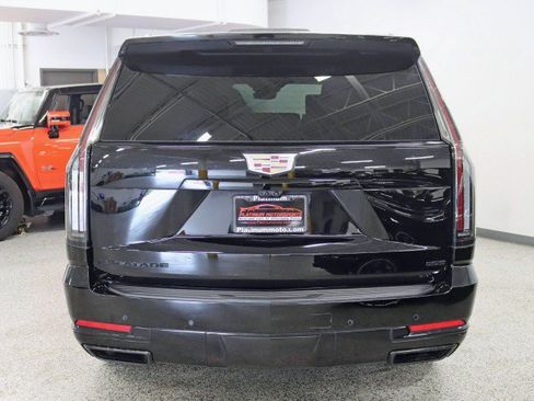 Used 2025 Cadillac Escalade Sport Platinum w/ LPO, ONYX Package AWD/4WD image 14