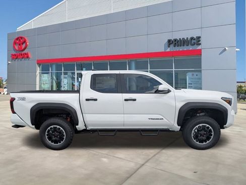 New 2025 Toyota Tacoma TRD Off-Road image 3