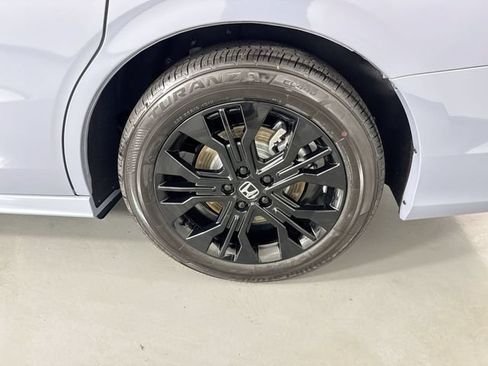 Used 2026 Honda Odyssey Sport-L image 5