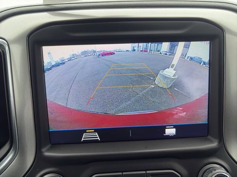 Used 2022 Chevrolet Silverado 1500 LT image 16