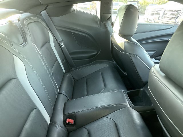 Used 2022 Chevrolet Camaro LT RWD image 14