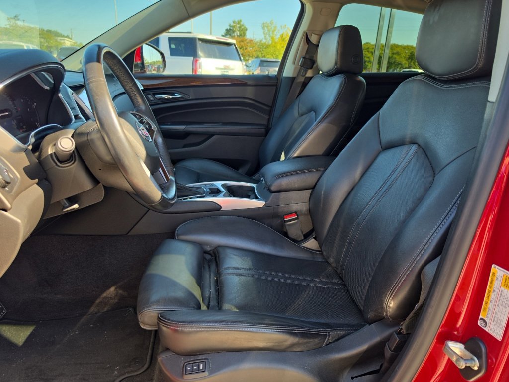 Used 2014 Cadillac SRX Luxury w/ Driver Awareness Package FWD image 6