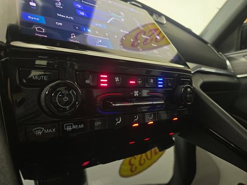 Certified 2023 Jeep Grand Cherokee L Overland w/ Luxury Tech Group IV image 30