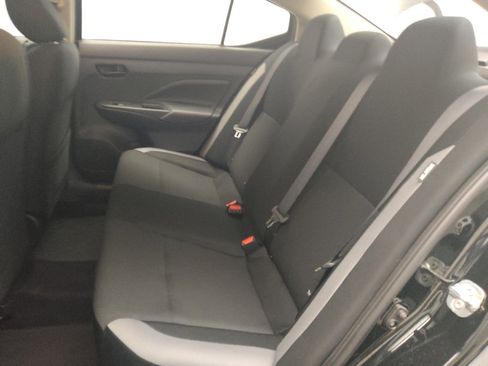 Used 2025 Nissan Versa S w/ Trunk Package image 18