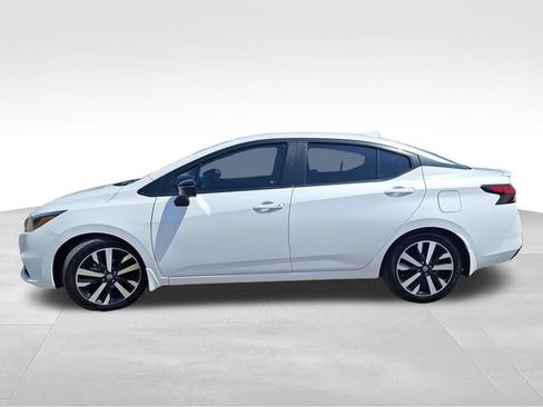 Certified 2022 Nissan Versa SR w/ Lighting Package FWD image 5