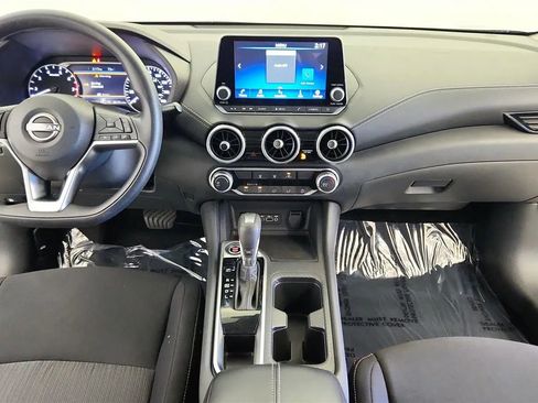 Used 2024 Nissan Sentra SV FWD image 33