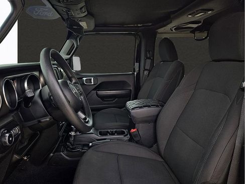 Used 2018 Jeep Wrangler Sport AWD/4WD image 12