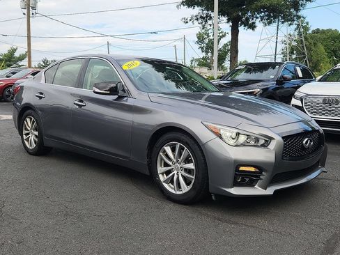 Used 2015 INFINITI Q50 AWD w/ Moonroof Package image 2