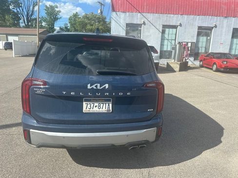 Used 2023 Kia Telluride S w/ S Sunroof Package AWD/4WD image 3