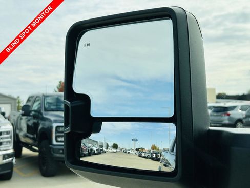 Used 2025 Chevrolet Silverado 2500 ZR2 image 11