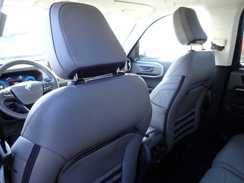 Used 2025 Ford Bronco Sport Badlands image 17