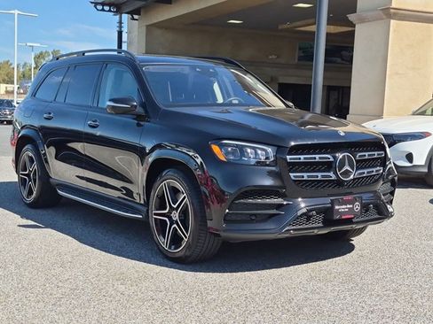 Used 2023 Mercedes-Benz GLS 580 4MATIC image 3