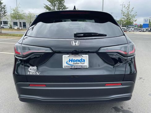 Used 2026 Honda HR-V LX image 8