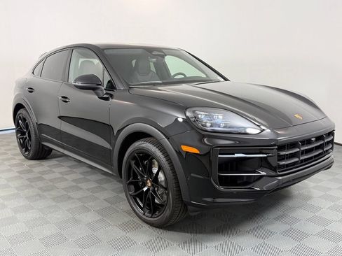 Certified 2026 Porsche Cayenne S AWD/4WD image 9