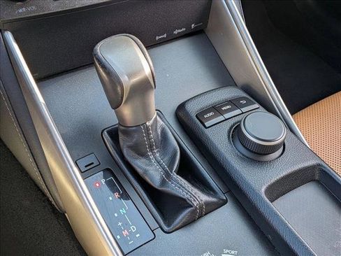 Used 2016 Lexus IS 200t image 11