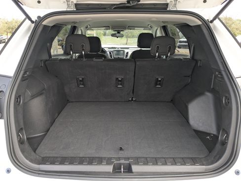 Used 2018 Chevrolet Equinox LT w/ LPO, Cargo Package image 14