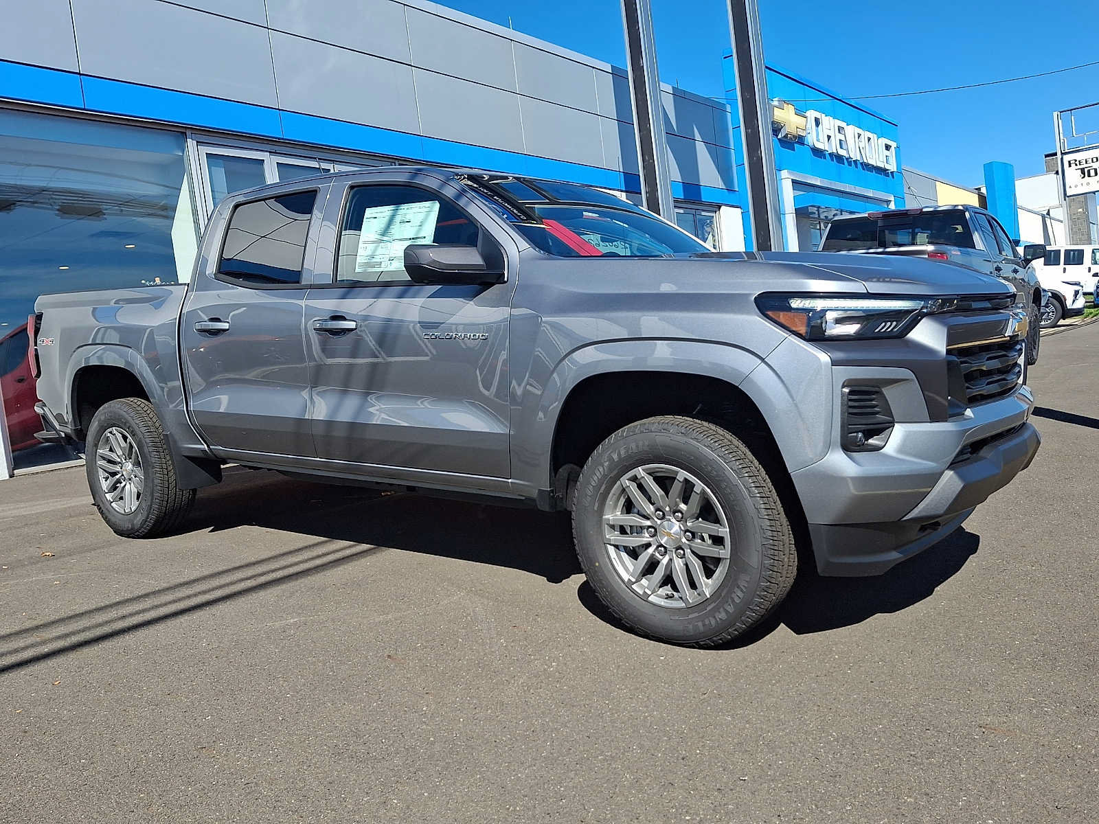 New 2026 Chevrolet Colorado LT w/ LT Convenience Package AWD/4WD image 1