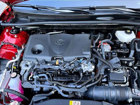 Used 2025 Toyota Camry SE w/ Convenience Package FWD image 31