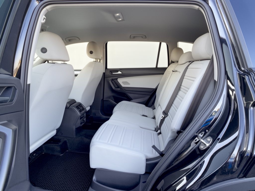 Certified 2024 Volkswagen Tiguan S AWD/4WD image 25