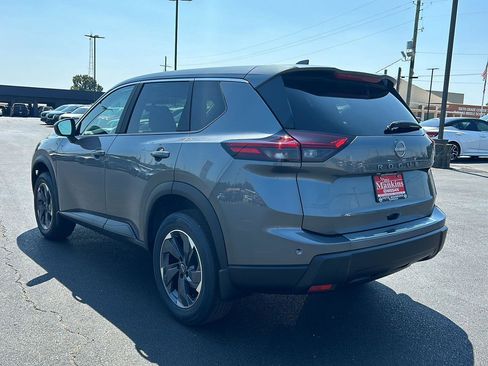 New 2026 Nissan Rogue SV image 4