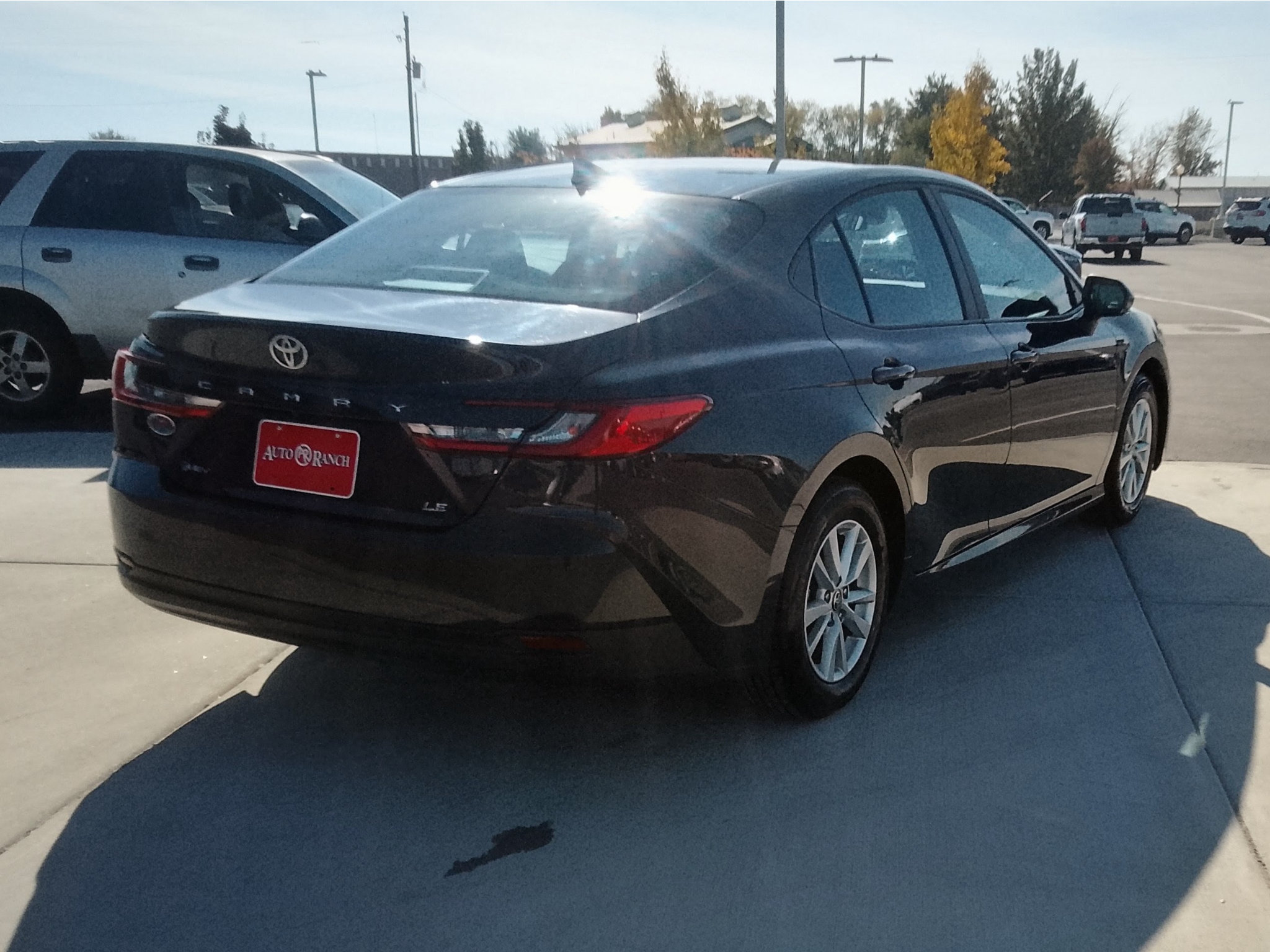 Used 2025 Toyota Camry LE FWD image 3