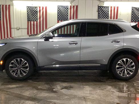 Used 2025 Buick Envision Preferred image 3