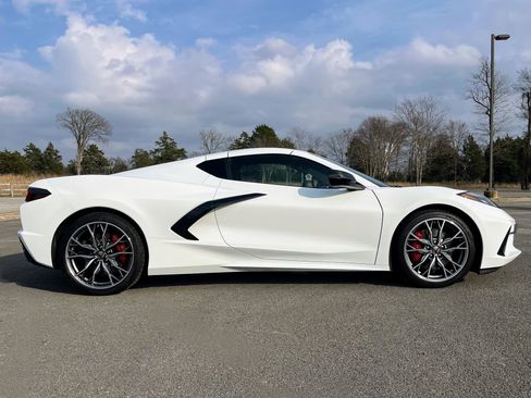 Used 2025 Chevrolet Corvette Stingray Premium Cpe w/ Z51 Performance Package image 7