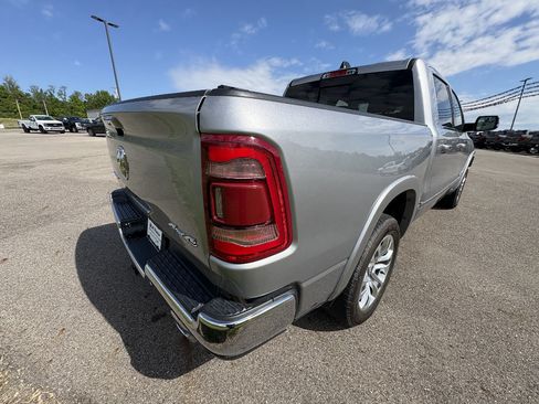 Used 2022 RAM 1500 Limited w/ Cold Weather Group AWD/4WD image 5