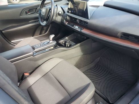Certified 2023 Toyota Prius Prime SE image 32