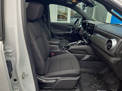 Certified 2023 Chevrolet Colorado LT w/ LPO, Pro Essentials Package AWD/4WD image 18