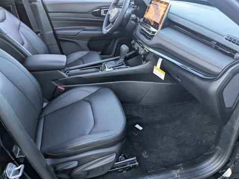 New 2026 Jeep Compass Limited w/ Sun, Sound & Navigation Group image 29