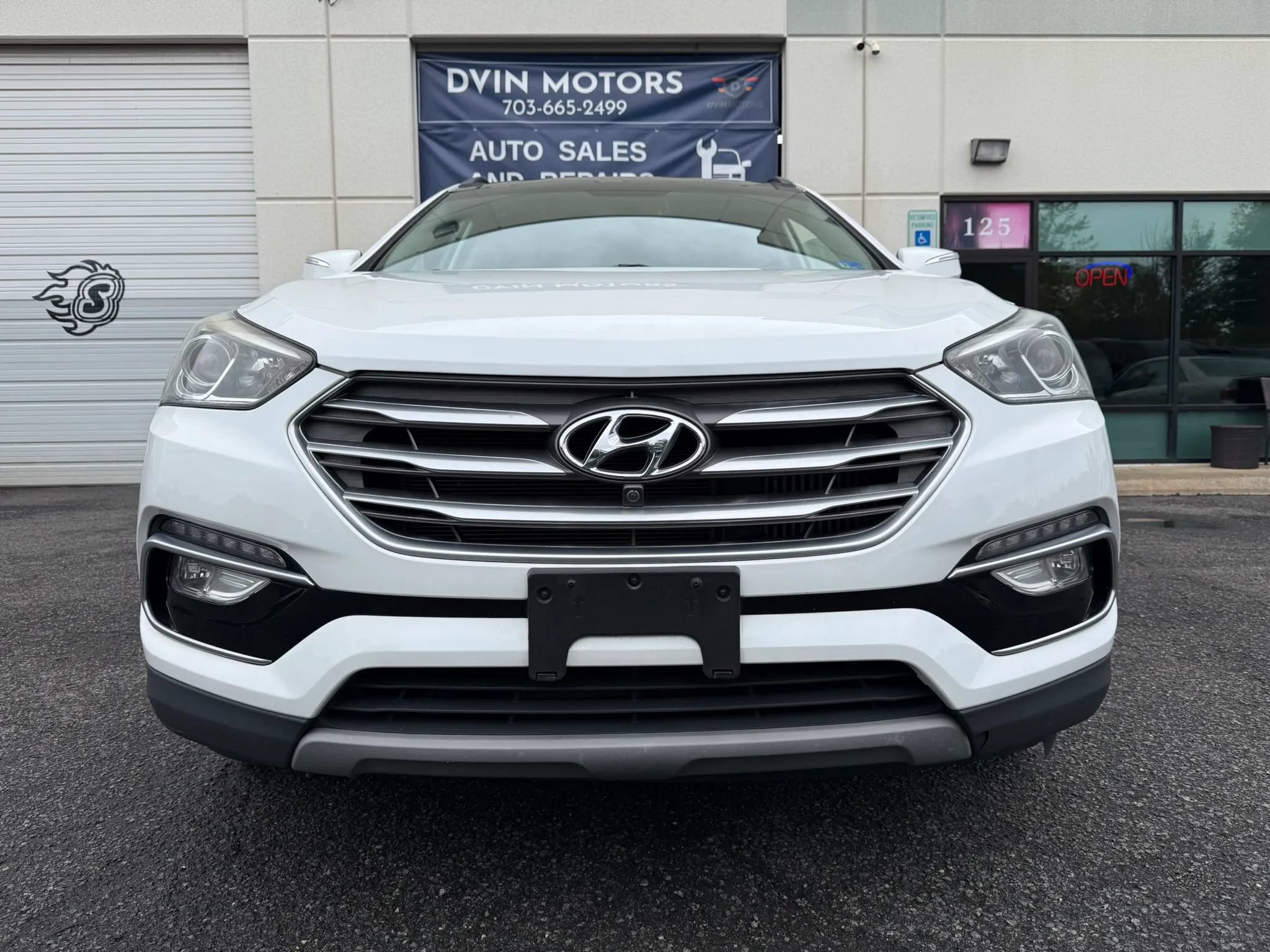 Used 2018 Hyundai Santa Fe Sport FWD image 3