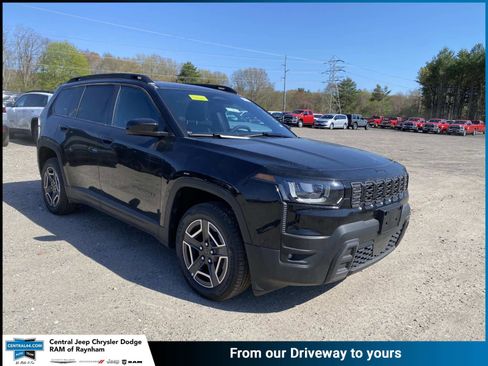 New 2026 Jeep Cherokee Laredo AWD/4WD image 1