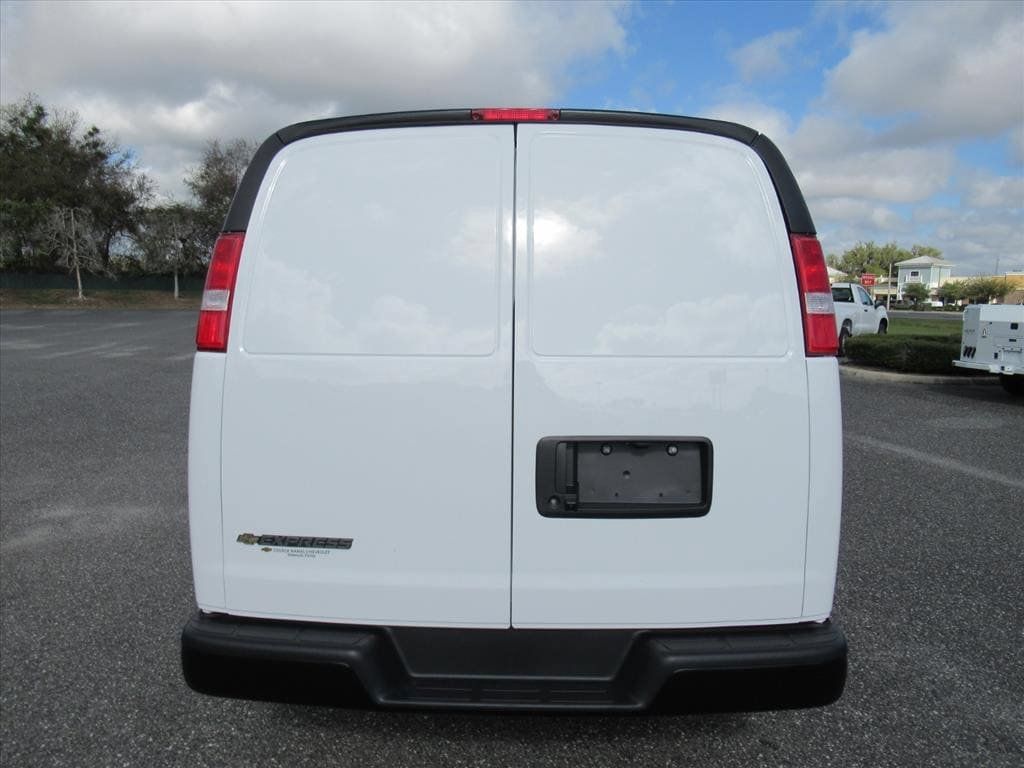 New 2026 Chevrolet Express 2500 RWD image 7