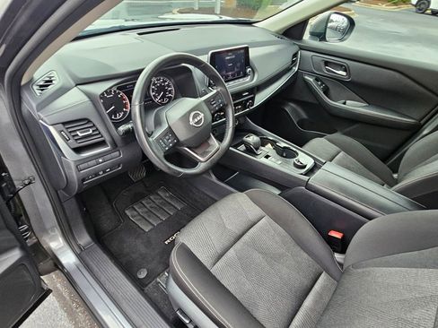 Used 2025 Nissan Rogue SV AWD/4WD image 15