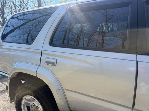 Used 2000 Toyota 4Runner SR5 image 14